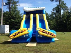 double lane wipeout1 620300941 1746754935 Wipe Out Water Slide